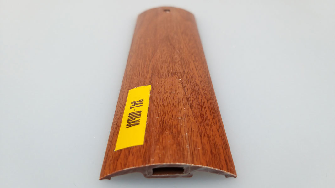 Ideal — Порог пластиковый Идеал 42x1600 мм. 341 Ольха