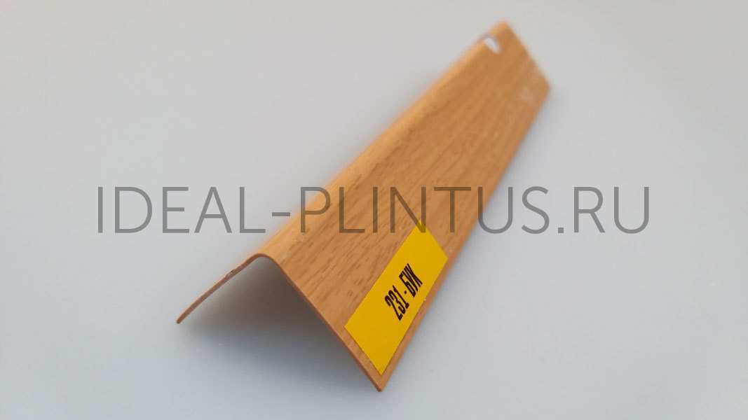 Ideal — Угол пластиковый Идеал 15х15х2700 мм. 231 Бук