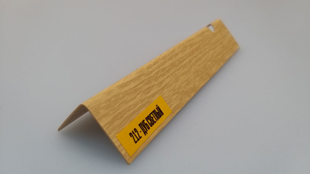 Ideal — Угол пластиковый Идеал 25х25х2700 мм. 212 Дуб светлый