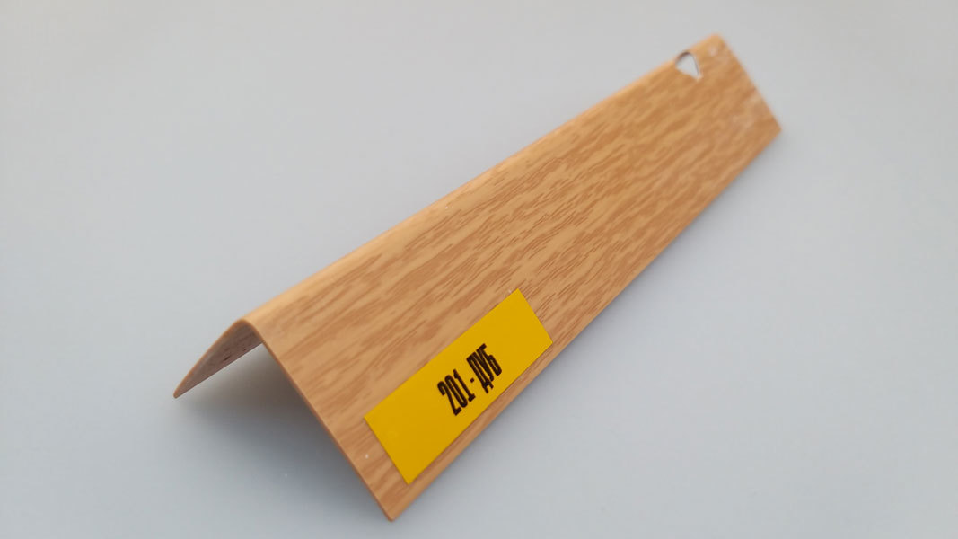 Ideal — Угол пластиковый Идеал 40х40х2700 мм. 201 Дуб