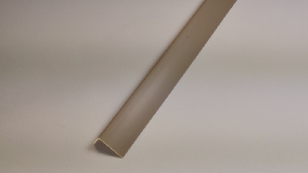 Ideal — Угол арочный ПВХ Идеал 20х12х2700 мм. 013 темно-бежевый