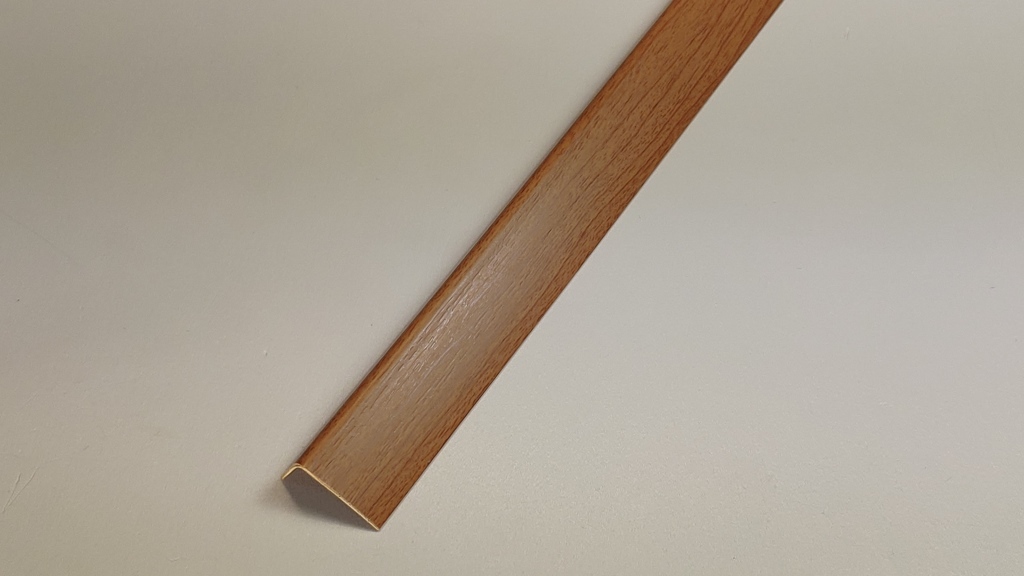 Ideal — Угол арочный ПВХ Идеал 20х12х2700 мм. 241 вишня