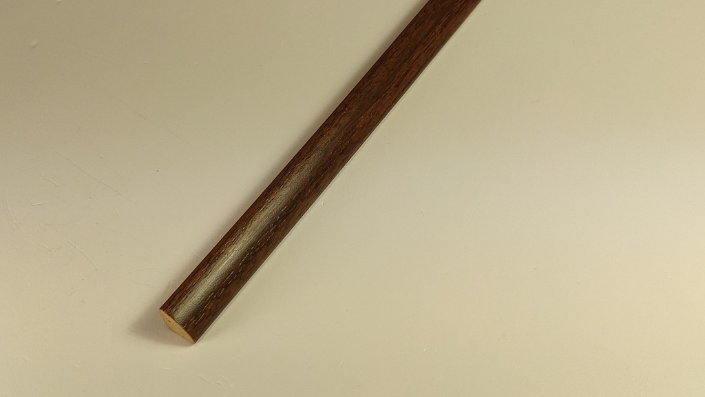 Ideal — Угол внутренний округлый вспененный ПВХ Идеал 10х10х2700 мм. 291 орех