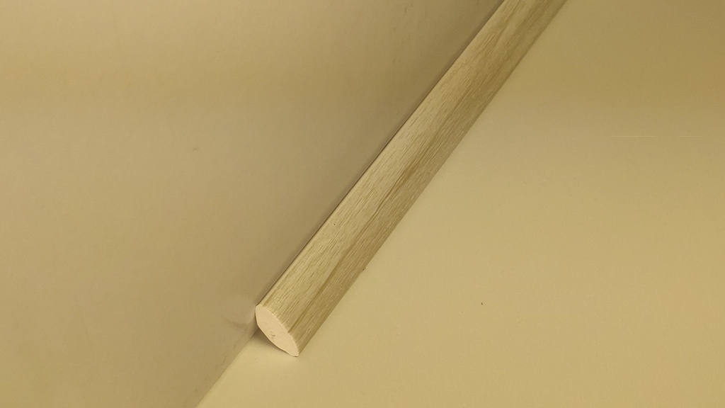 Ideal — Угол внутренний округлый вспененный ПВХ Идеал 14х14х2700 мм. 267 клен белый