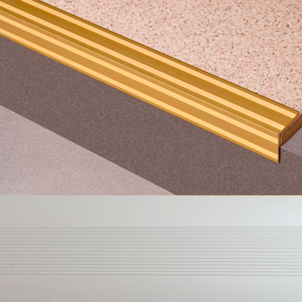 Ideal — Угловой алюминиевый порог Серебро 20х20х2700 мм. Пластал Д5 универсальный