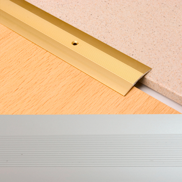 Ideal — Алюминиевый порог для пола Серебро 39.5х3.7х2700 мм. Пластал А5 полукруглый с продольными рисками